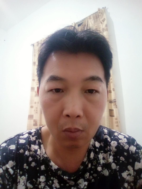 繁华哀伤的第一张照片--柘荣婚介网