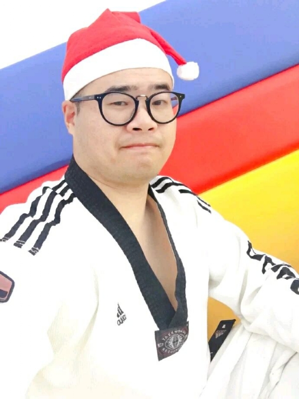 何当重相见的第一张照片--柘荣婚介网