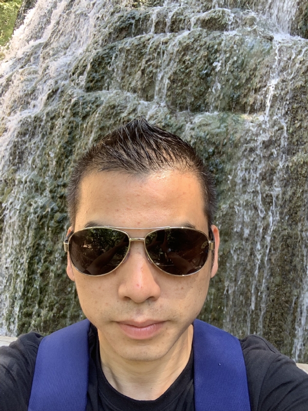 高兴的第二张照片--柘荣婚介网