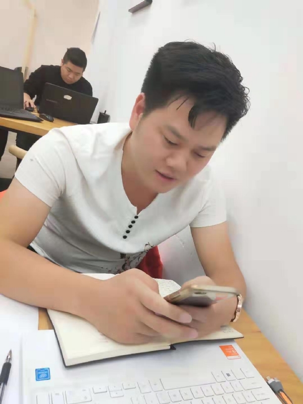 麒麟的第一张照片--柘荣婚介网