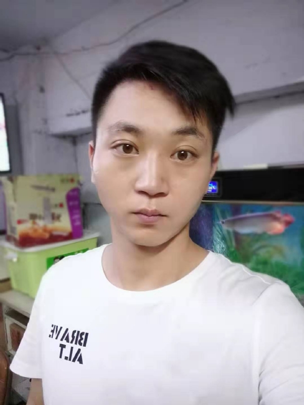 七秒记忆的第一张照片--柘荣婚介网