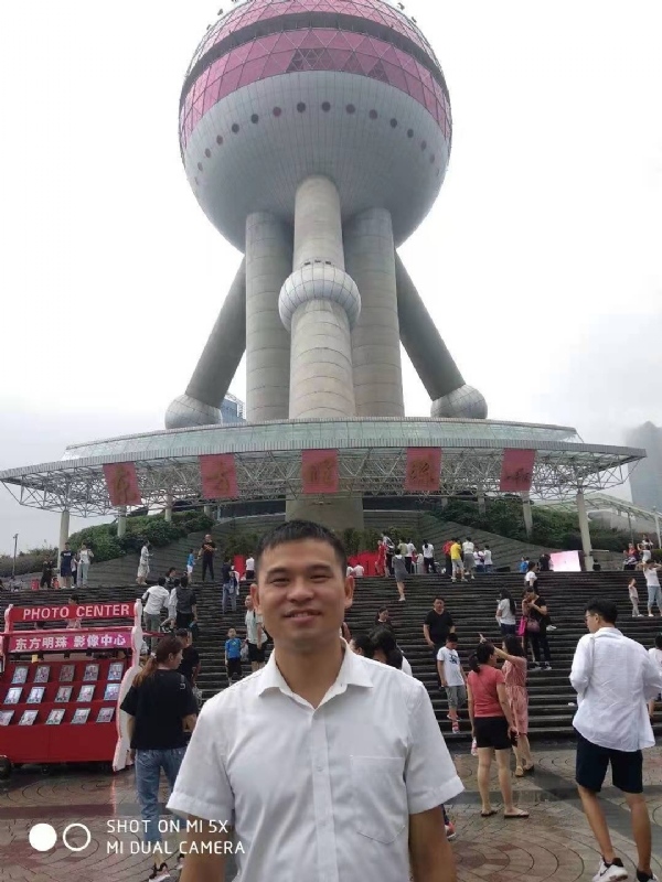 小猫吃老鼠的第一张照片--柘荣婚介网