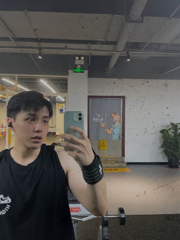 想吃猫的鱼的第一张照片--柘荣婚介网