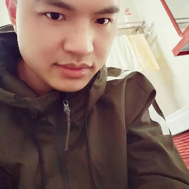 高大上的宅男的第二张照片--柘荣婚介网