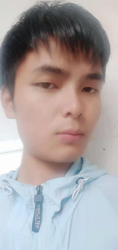 安静的男生的第一张照片--柘荣婚介网