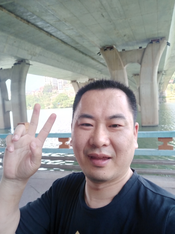 上人的第一张照片--柘荣婚介网