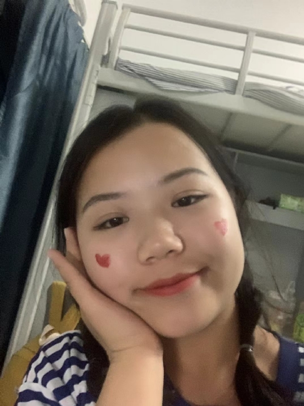 轻轻的一片云的第一张照片--柘荣婚介网