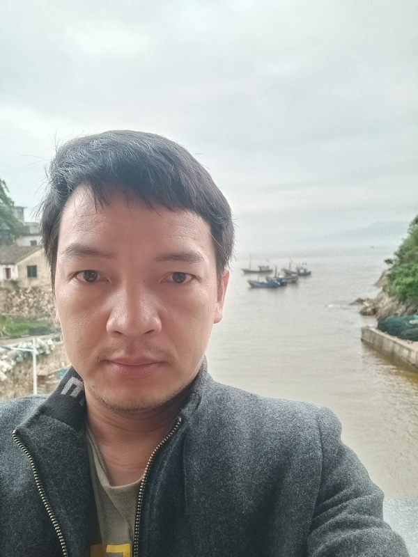 啊亮的第一张照片--柘荣婚介网
