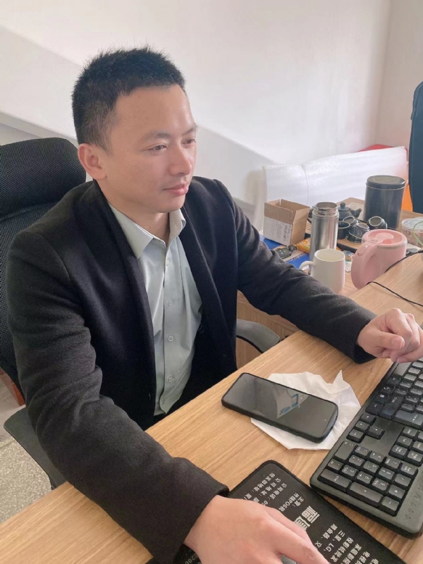 落叶知秋的第一张照片--柘荣婚介网