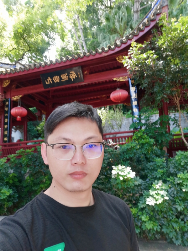 墨枫的第一张照片--柘荣婚介网